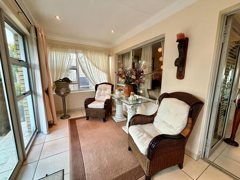 5 Bedroom Property for Sale in Wavecrest Eastern Cape